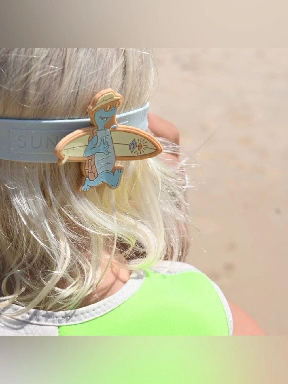 Rip Curl NWT Mint Green Kids Swim Goggles with Turtle Surfing Charm